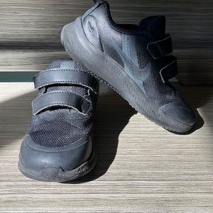 Size 10 Toddler Nike Star Runners